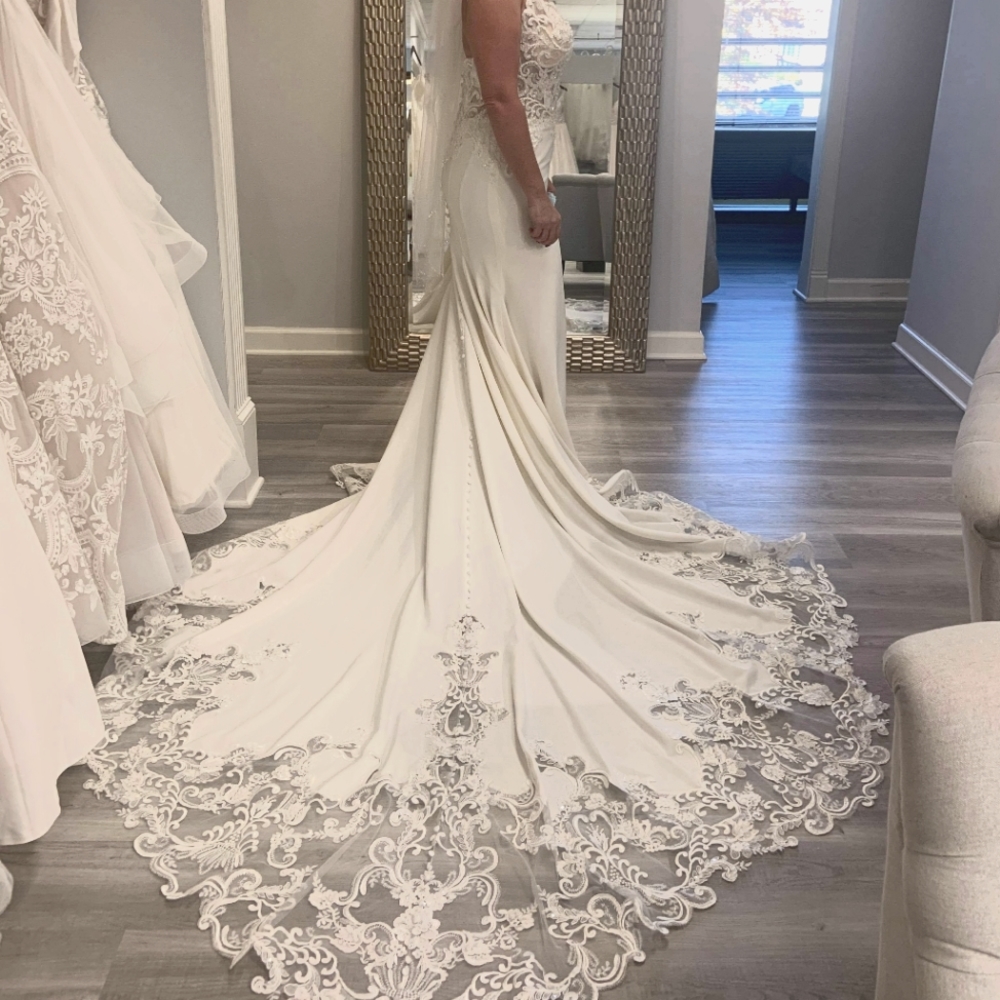 Allure Wedding Dress Style #9664 Sz. 14